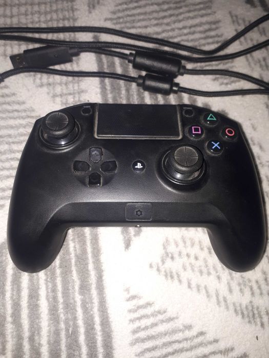 Controller RAZER Raiju Tournament Edition pentru Playstation 4