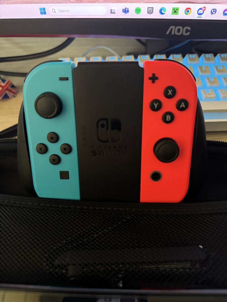 Nintendo Switch Oled пълен комплект!