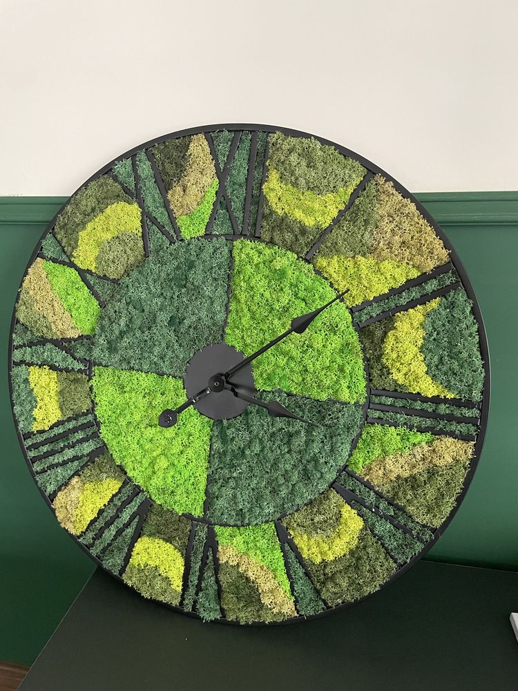 Голям Декоративен handmade Часовник със скандинавски мъх