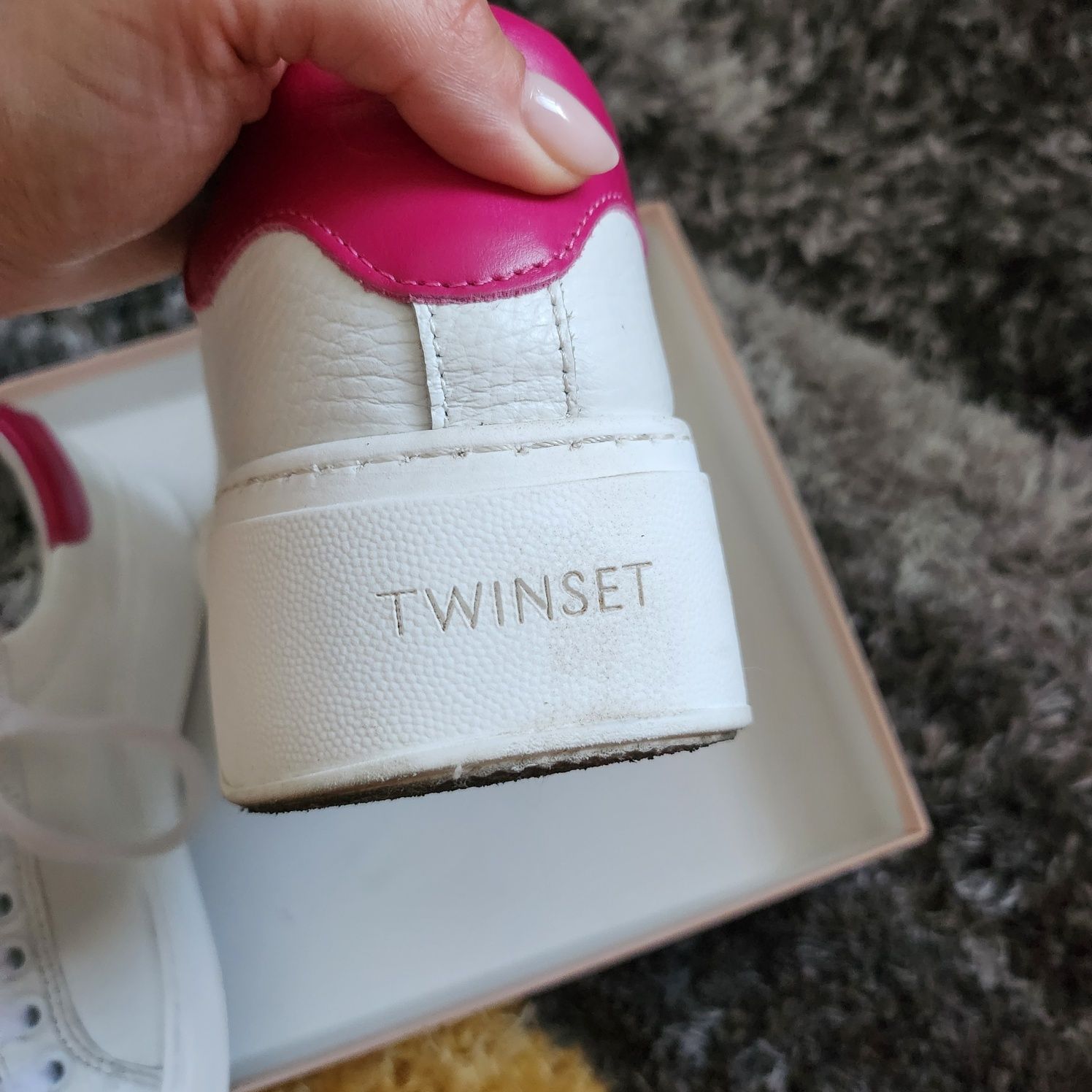 Сникърси Twinset