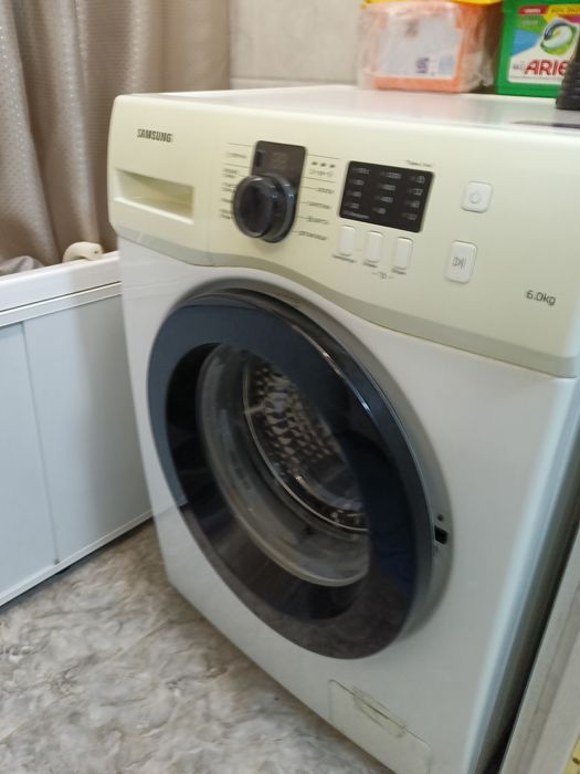 Срочно продам стиральную машину