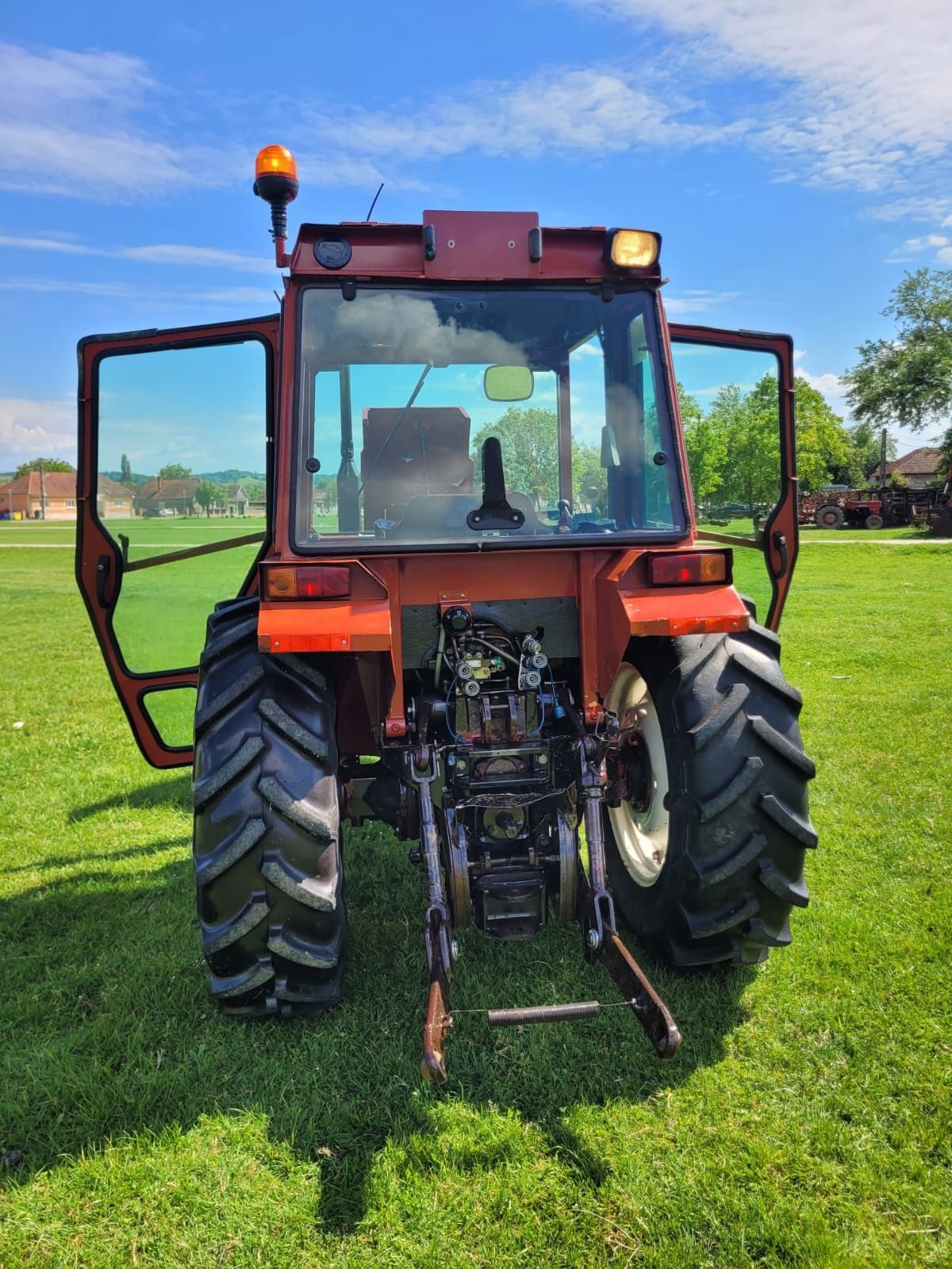 Tractor New holland 4x4 60 -86 S.