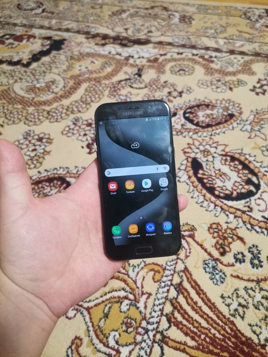 Продам телефон б/У В хорошем состоянии