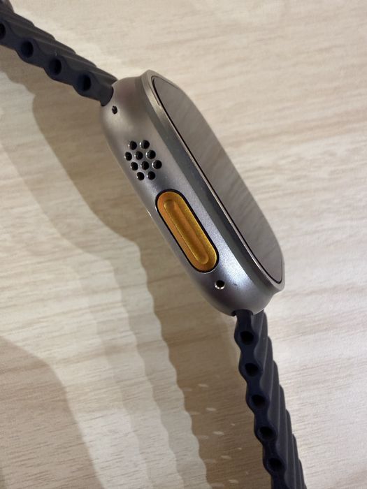 Apple iWatch Ultra 1