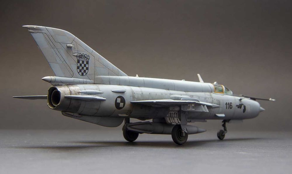 сборная модель самолета МИГ-21 пр. МИР СССР РАРИТЕТ!