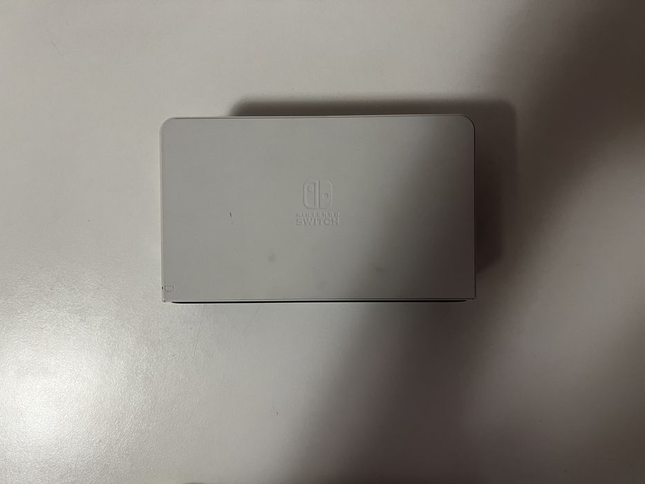 Vand nintendo switch oled cu multe accesori