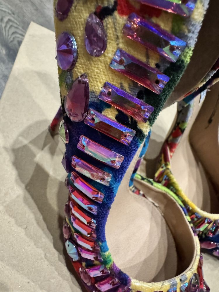 Обувки steve madden номер 37