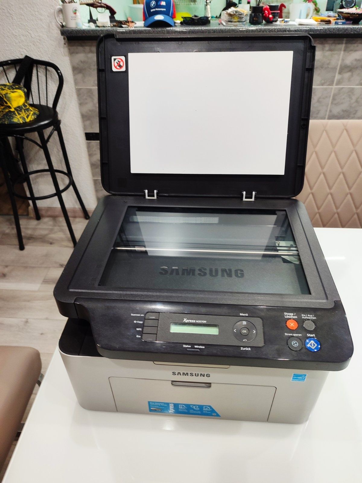 Продавам принтер