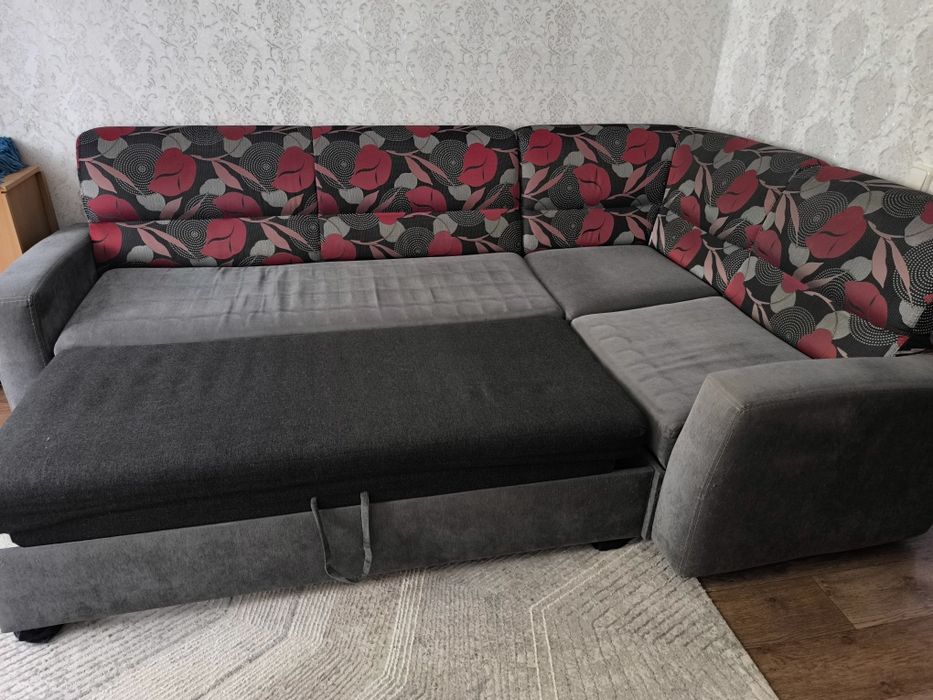 Продам  угловой диван