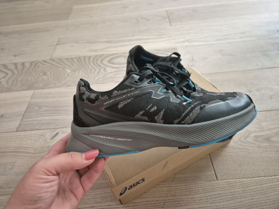 Adidasi Zara baieti marimea 39, noi