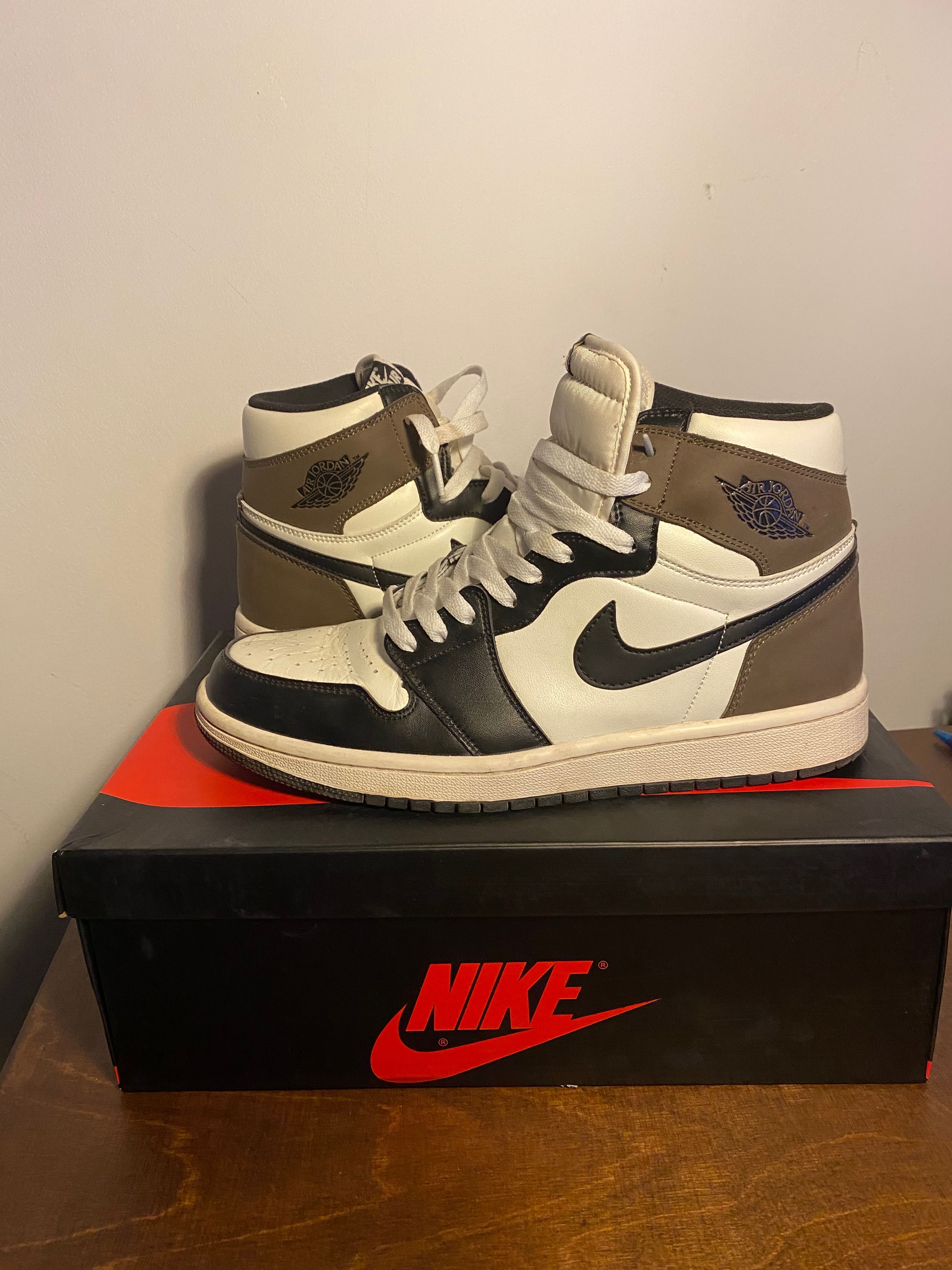 Air Jordan 1 Mocha