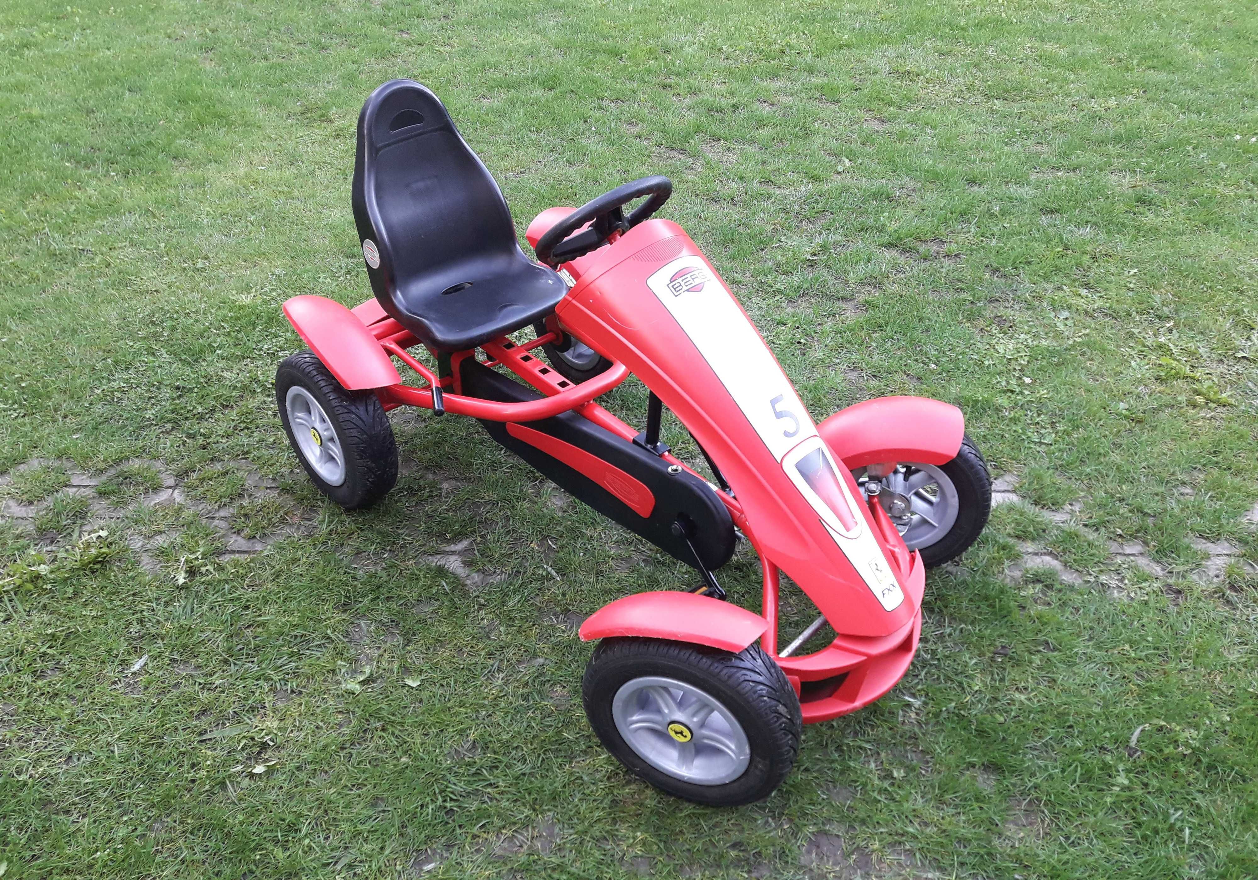 Cart (Kart) cu pedale copii/adulți BERG Ferrari Racer - roșu