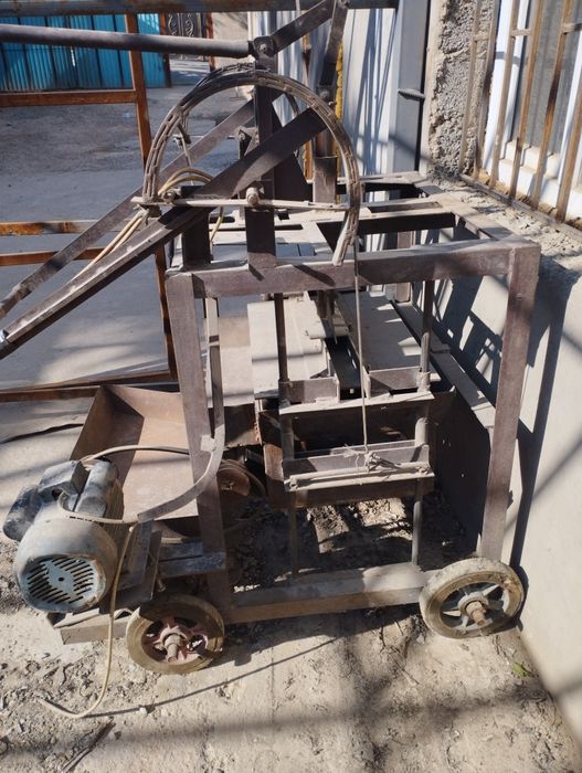 Шлакаблок  аппарат