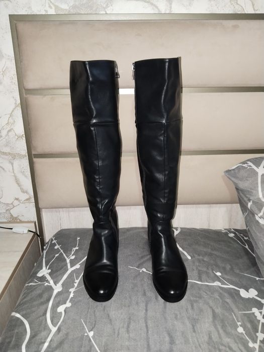 Женские сапоги-ботфорды