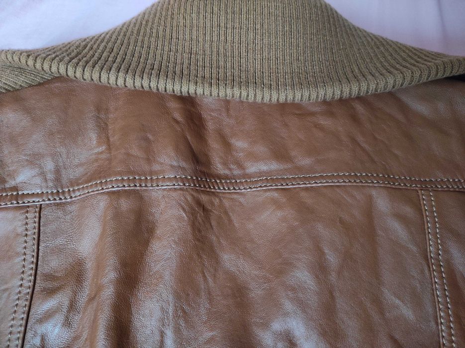 Мъжко кожено кафяво яке с плетена яка, почти ново, размер S, Hong Kong