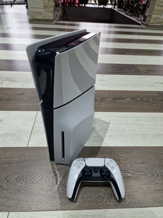 Vand ps5 slim, disk edition, ca nou