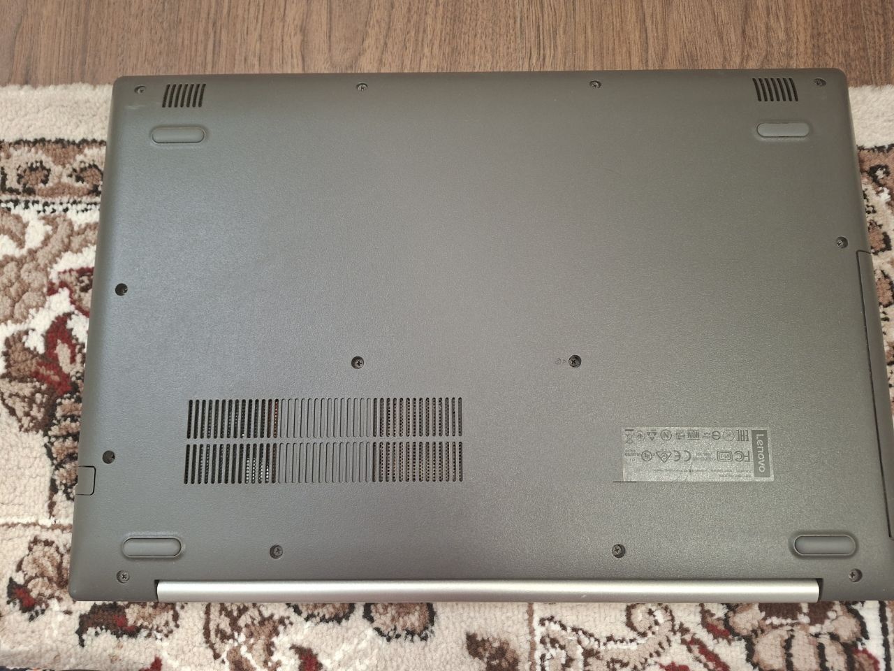 Продам ноутбук Lenovo