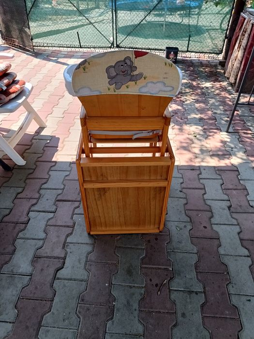 Scaun de masă bebeluși 2 în 1!
