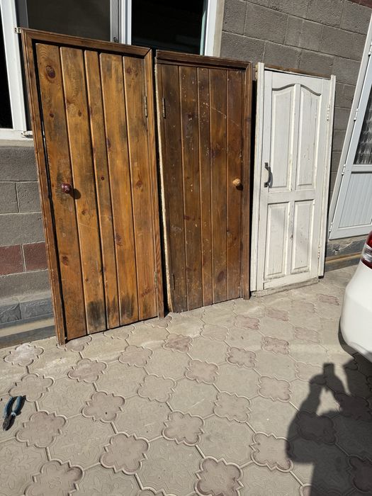 Двери для бани 10000 тенге каждая