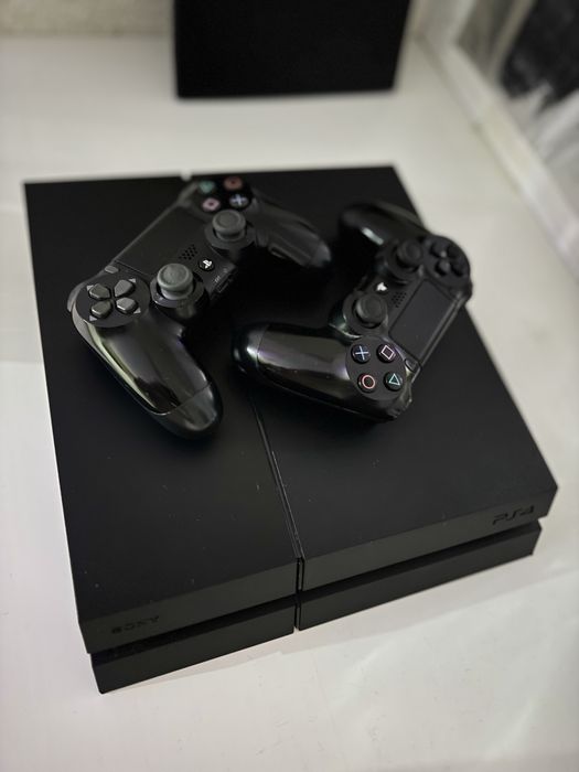 Продам Playstation 4 FAT