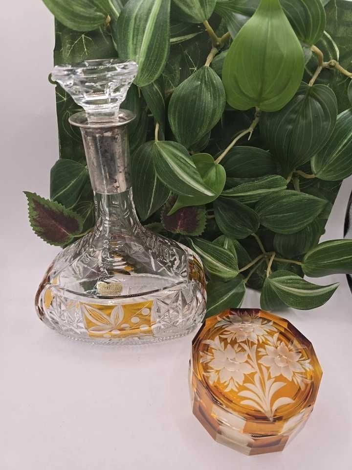 Sticla pentru tarie cu gat de argint,si bomboniera din cristal .