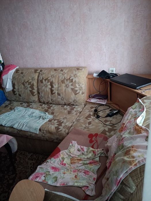Диван  на перетяжку или в ремонт