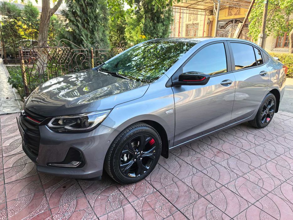 Chevrolet Onix Redline