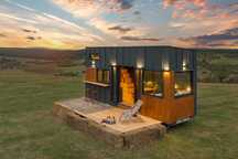 Tiny House - casuta de vacanta mobila on grid - 4 pers, 4 anotimpuri.
