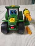 Tractor de construit John Deere Tomy