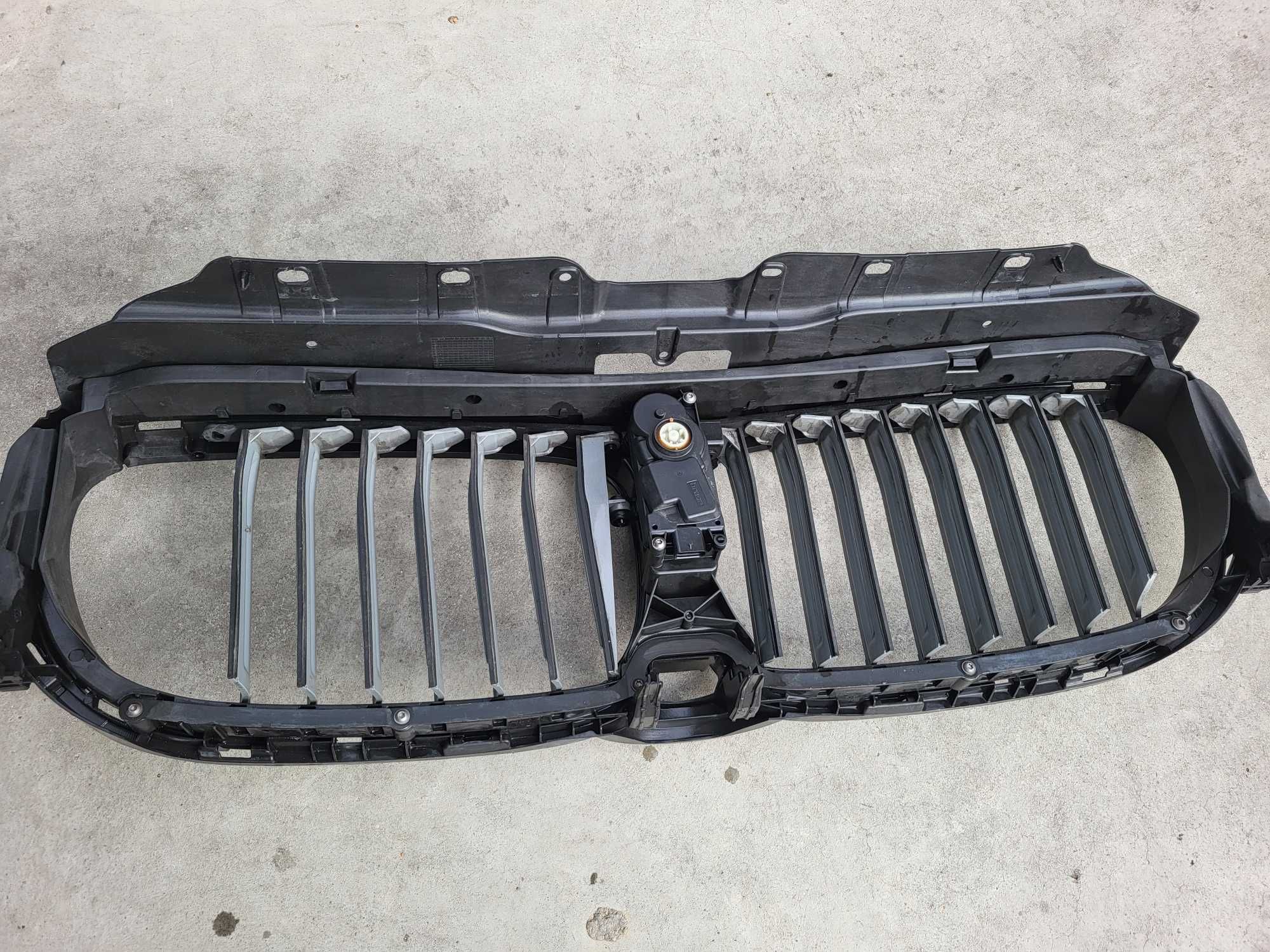 Жалюзи за BMW G11/12