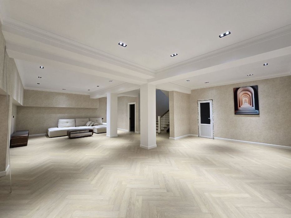 Новый дом с мебелью.