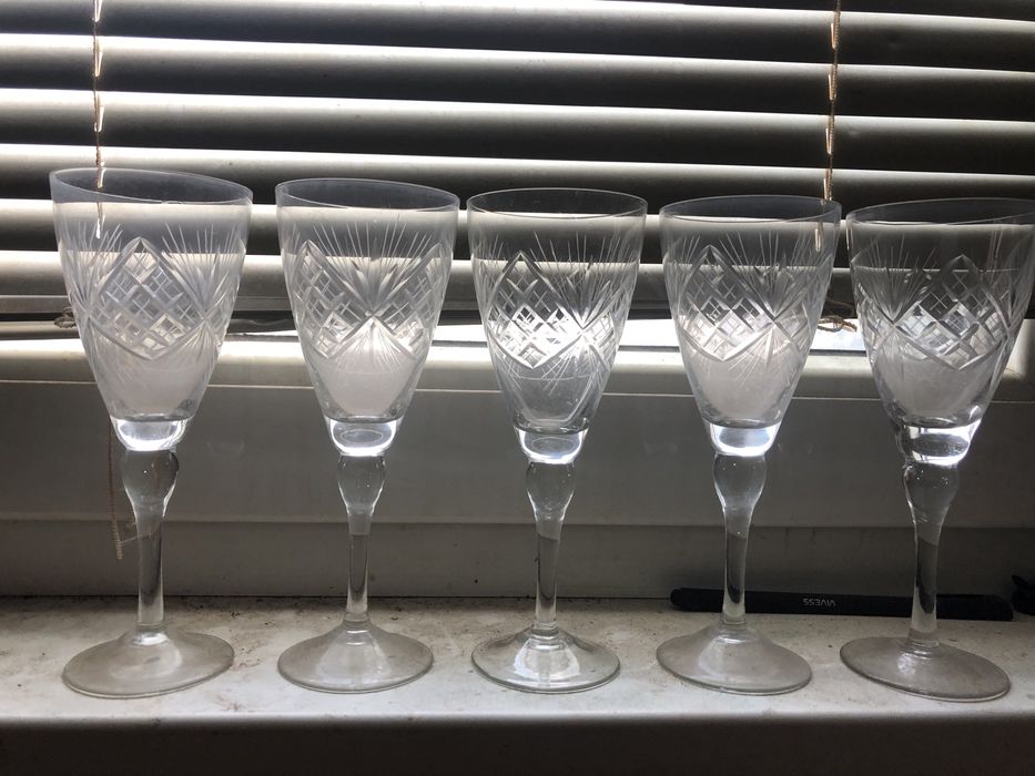Кристални чаши и кристален пепелник от соца