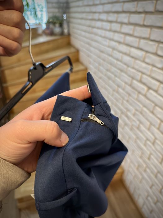 Costum barbatesc BOSS, original