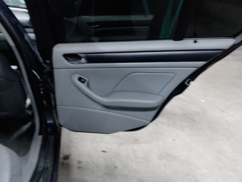 Продавам BMW 320 бензин