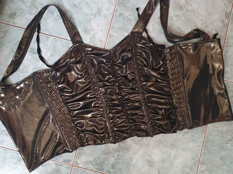 Corset deosebit cu strasuri