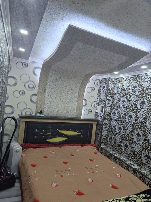 Фрунзе массив киуф ропарасида квартира сотилади