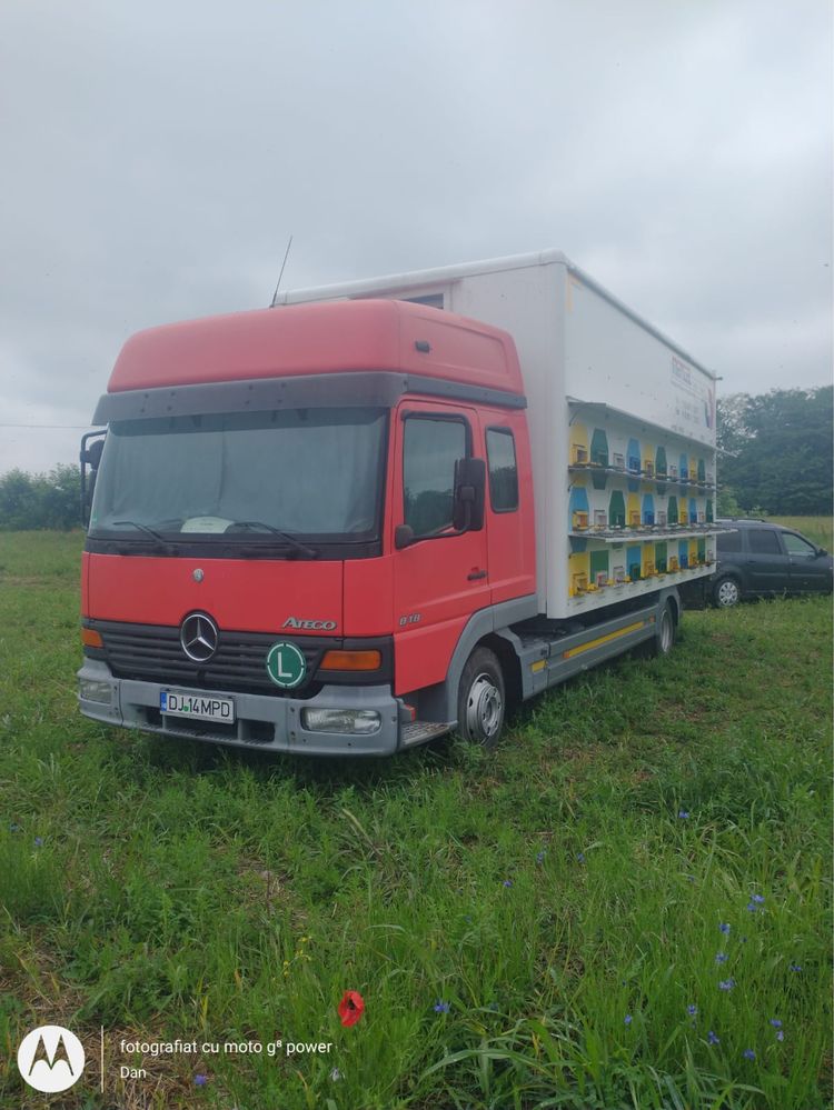 Camion apicol Mercedes Atego 818