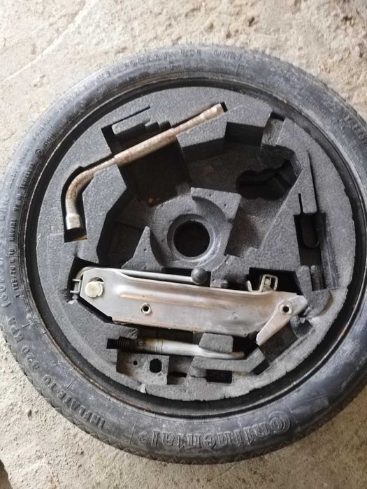 Продавам патерици