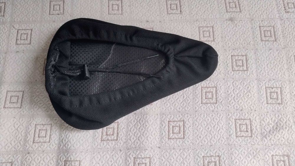 Комфортен и ергономичен калъф за седалка на велосипед.