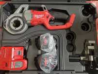 Dispozitiv de filetat țevi Milwaukee 1 ¼″ M18 FUEL ONE-KEY