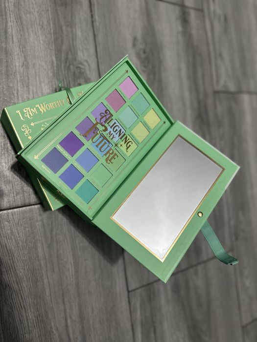 Paleta fard ochi PLouise noua