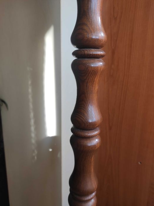 красив дървен лампион