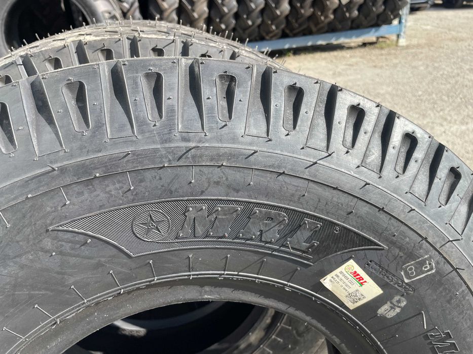 8.25-15 cu 18 pliuri anvelope noi marca MRL pentru remorca