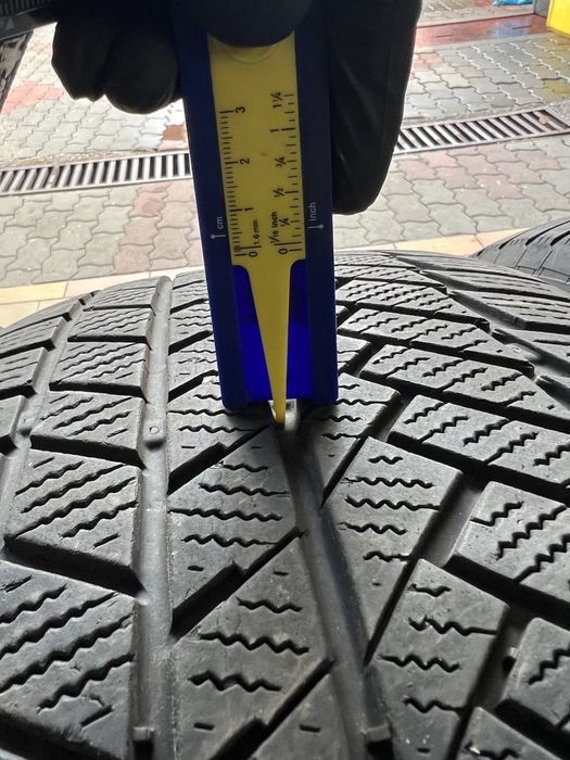 275/50R20 Continetal iarna