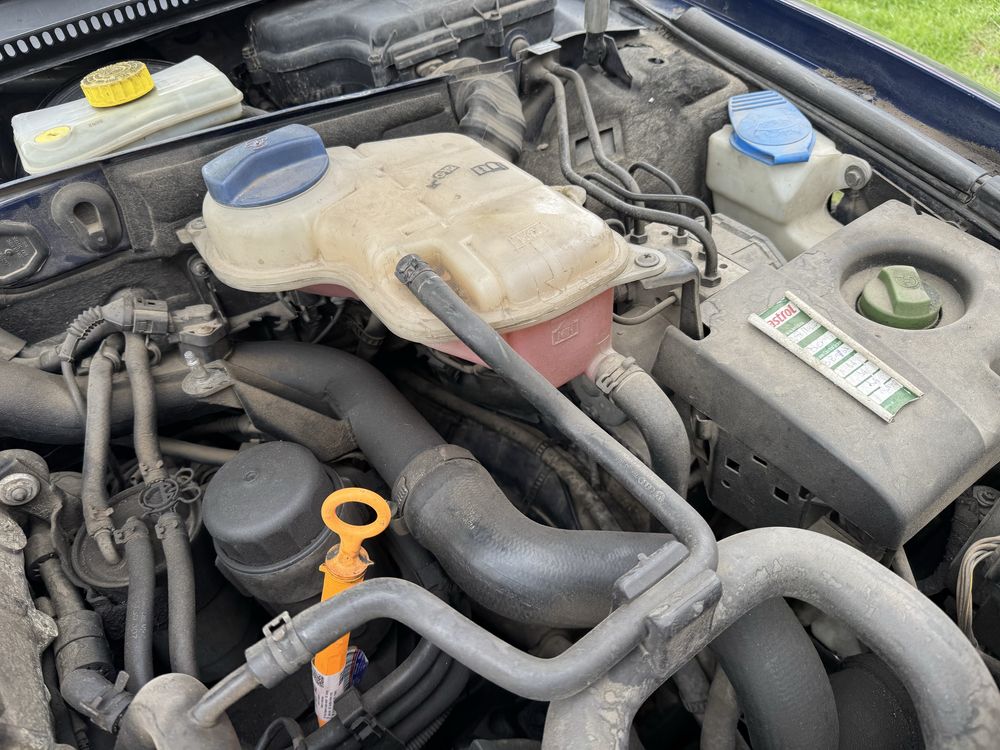 Dezmembrez dezmembrari vw passat b5.5 motor 1.9 TDI 5 trepte alcantara