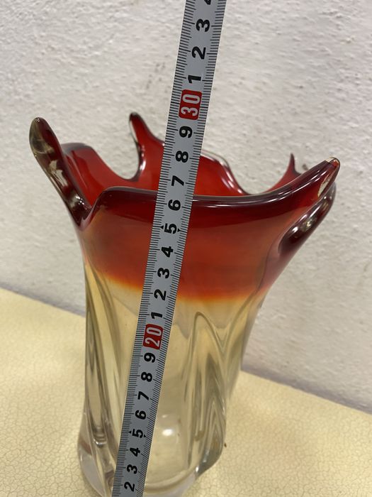 Голяма италианска ваза от духано стъкло