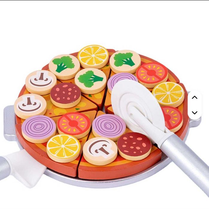 Дървен комплект Пица - рязане, гарниране и сервиране в една игра