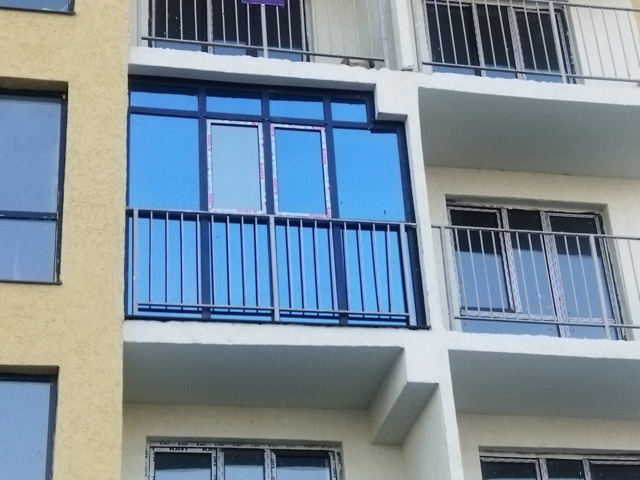 Пластик окна витраж балкон двери перегоротки