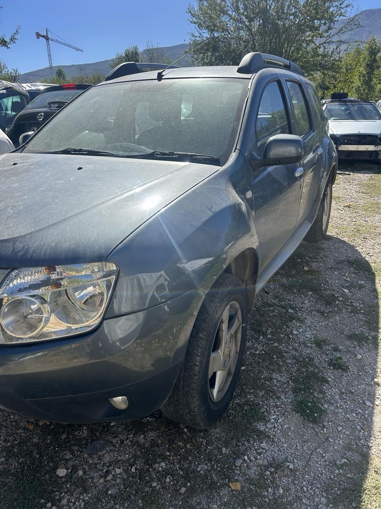 Dacia Duster 1.5dci 2015г НА ЧАСТИ
