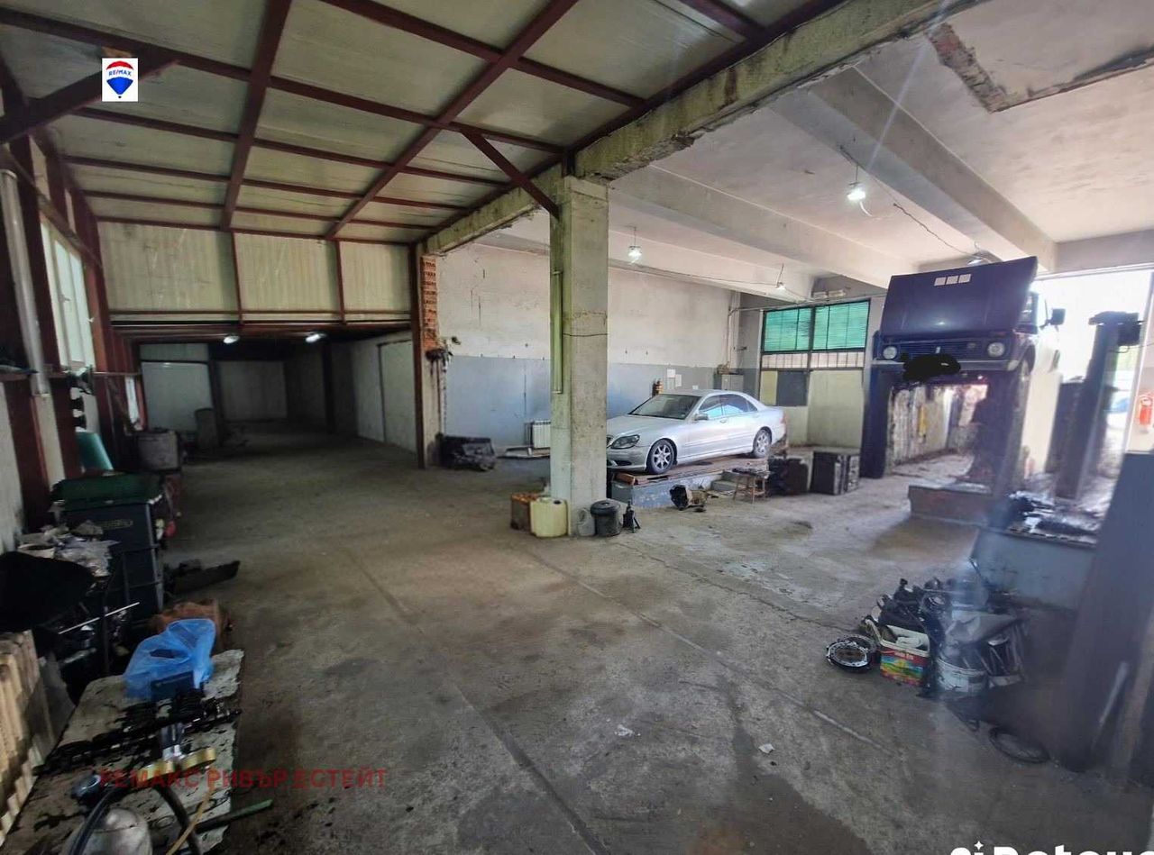 Продава се Промишлена сграда в Русе, Промишлена зона - Запад - 181 кв.м за 1592 €/кв.м - Снимка #7